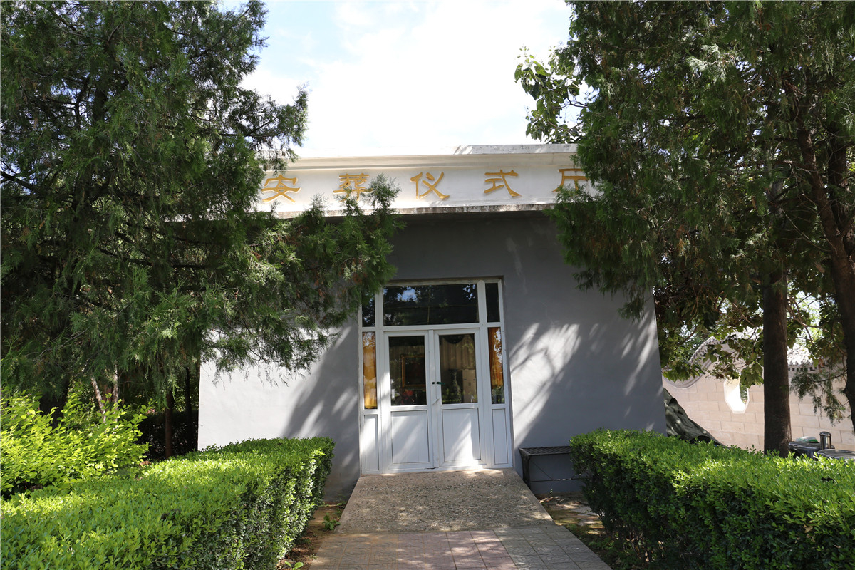 龙泉公墓园区景观